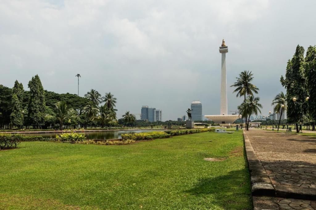 Hotel 88 Grogol By Wh Jakarta Bagian luar foto
